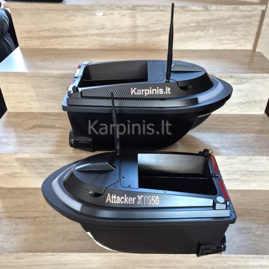 Attacker XT550 pašarų laivelis su Echolotu su 116 taškų GPS. 18000 baterija. Telpa 3.26 litro pašaro Attacker XT550 pašarų laivelis su Echolotu su 116 taškų GPS. 18000 baterija. Telpa 3.26 litro pašaro
