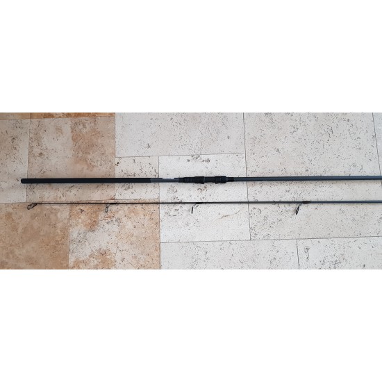 Daiwa Black Widow XT 12ft 366 cm 3.00 Lbs karpinis kotas Daiwa Black Widow XT 12ft 366 cm 3.00 Lbs karpinis kotas